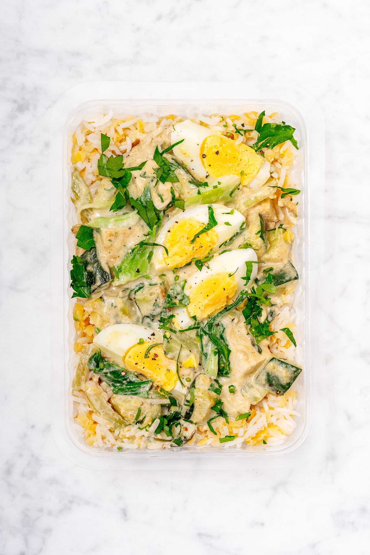 Curry vert de légumes, lentilles & tofu