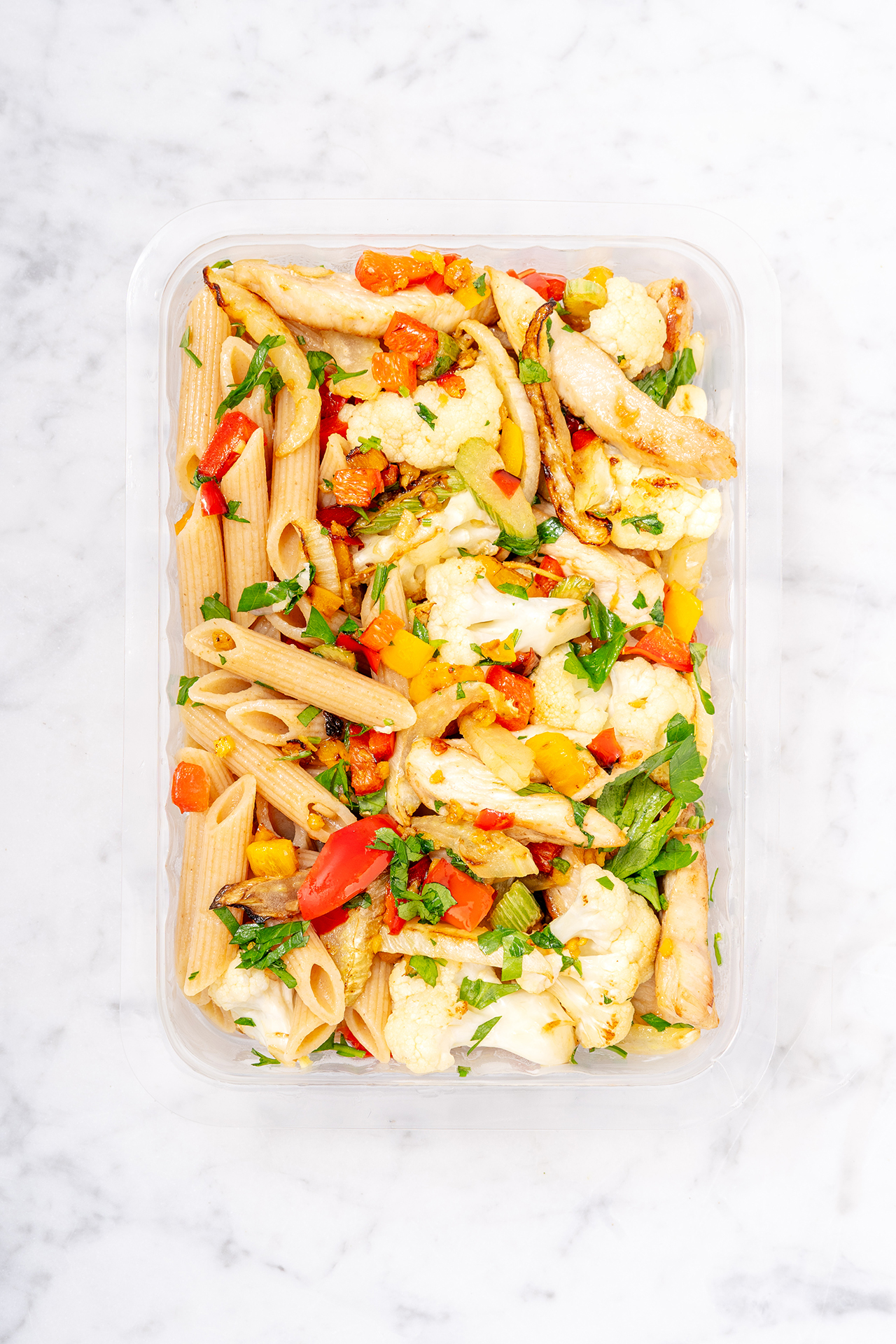 Sauté de poulet aux petits légumes & pâtes semi-complètes